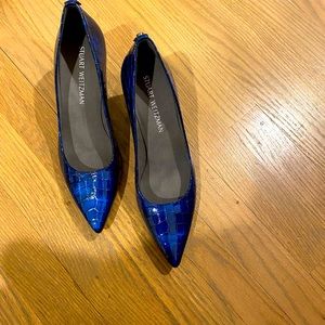 Stuart Weitzman size 7 1/2 blue croc